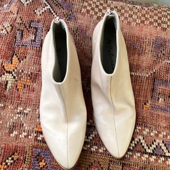 Matisse Aida leather booties in Nude - Picture 8 of 16